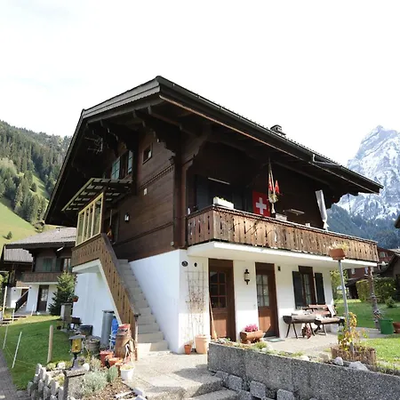 In Near Simmen Falls Apartament *