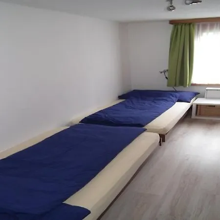 In Near Simmen Falls