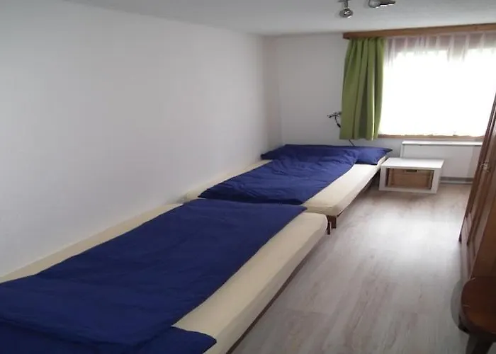 In Near Simmen Falls