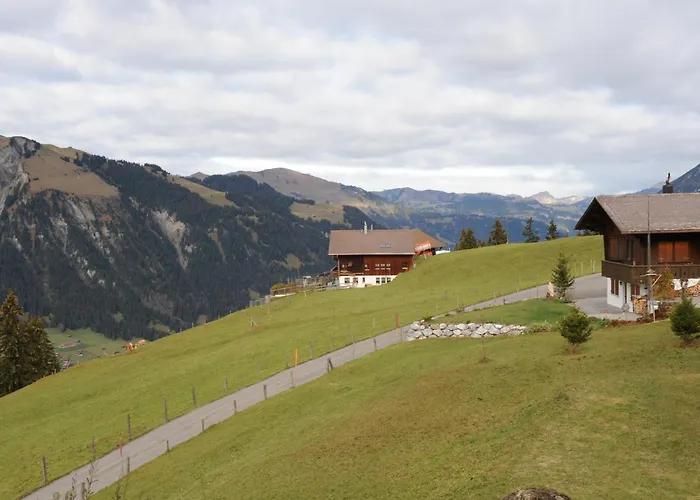 In Near Simmen Falls Apartament