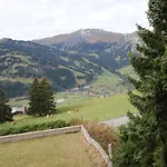 In Near Simmen Falls