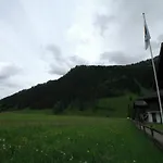 In Near Simmen Falls Apartamento *
